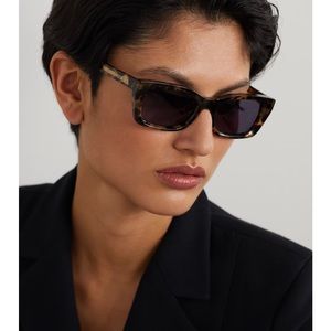 New for 2023 - Dior Sunglasses - Diormidnight S3I square frame tortoiseshell